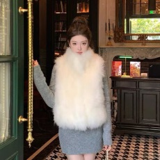 批发皮草马甲女2025冬季新款高级感仿水貂绒背心时尚显瘦毛毛马夹短款