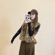 批发时髦百搭两面穿豹纹毛绒马甲女2025秋冬季新款氛围感环保皮草外套