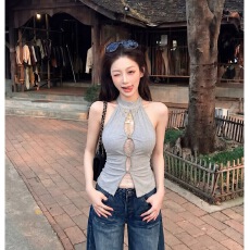 批发设计感蕾丝拼接挂脖背心<b class='q'>女</b>夏季气质镂空修身假两件<b class='q'>吊带</b>上衣