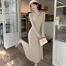 批发2025秋冬配大衣内搭毛衣裙女气质显瘦打底针织<b class='q'>连衣裙</b>黑色长袖长裙