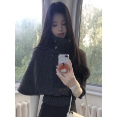 批发复古高级感灰色披肩斗篷针织衫上衣女秋季慵懒风宽松套头高领毛衣