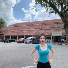 批发260克人棉弹力坑条T恤<b class='q'>女</b>夏季款修身显瘦深V领短袖辣妹风性感上衣