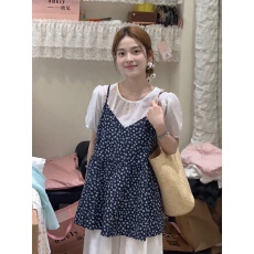 批发大码胖MM夏季新款韩系碎花吊带上衣女假两件遮肉显瘦百搭气质<b class='q'>衬衫</b>