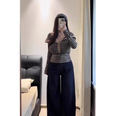 批发<b class='q'>大码</b>条纹一字肩纽扣长袖<b class='q'>打底衫</b>t恤女冬季胖mm收腰设计感内搭上衣