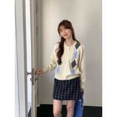 批发复古风菱形格<b class='q'>针织</b><b class='q'>开衫</b>外套女秋冬新款外穿高级感长袖软糯毛衣上衣