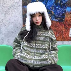 批发已出 <b class='q'>韩国</b>chic复古提花羊羔绒保暖棉服外套