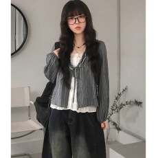 批发有货 chic韩系甜美减龄荷叶边泡泡袖假两件<b class='q'>条纹</b>宽松长袖<b class='q'>衬衫</b>