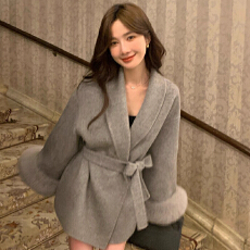 批发2025冬季新款浴袍款高级感羊绒毛呢大衣时尚显瘦狐狸毛皮草外套女