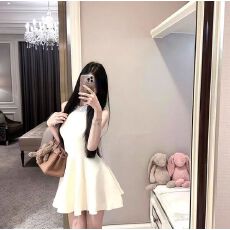 批发新款~高级感气质收腰显瘦重工水钻无袖针织连衣裙女