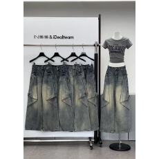 批发新款设计重工牛仔裤 超有卖点的一款 太爱了  SM L 三个码数