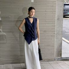 批发韩系气质藏青色v领无袖衬衫女春夏新款荷叶边不规则巨好看上衣潮