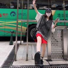 批发原版韩系混色简单复古百搭针织v领马甲女25<b class='q'>春</b>秋杂色超质感背心潮