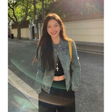 批发复古港风辣妹正肩水洗牛仔外套女秋季酷飒短款夹克高级感机车上衣
