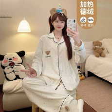 黛琳芬18款印花德绒女士睡衣甜美韩系秋冬季翻领翻领外穿家居服