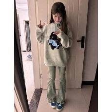 批发特<b class='q'>大码</b>200斤<b class='q'>女装</b>高级感穿搭软糯宽松秋冬内搭外穿印花针织毛衣女