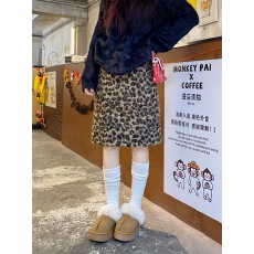 批发实拍 2025高加绒豹纹<b class='q'>半身裙</b>