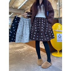 批发实拍 2025新款松紧高腰<b class='q'>太阳</b>花朵半身<b class='q'>裙</b>A字<b class='q'>裙</b>