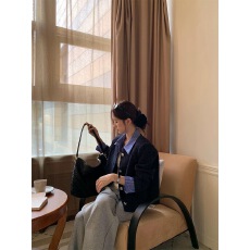 批发韩系假两件拼接翻领小香风外套女秋季<b class='q'>新款</b>宽松休闲短款夹克上衣潮
