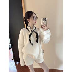 批发圆领长袖毛衣针织衫上衣+毛织休闲<b class='q'>短裤</b>两件套装