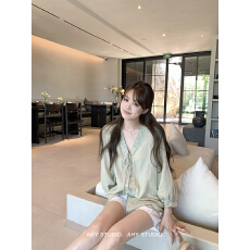 批发清冷气质宽松v领蕾丝衫小衫夏新品