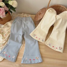 批发2026春季韩版女童裤子儿童休闲长裤小女孩时尚卡通刺绣百搭喇叭裤