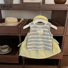 批发26夏季<b class='q'>韩版</b>彩色条纹小背心裙子套装夏款童装女童无袖夏季夏装