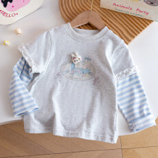 批发卡通风女童花边长袖T恤圆领卡通兔子印花条纹拼接打底衫百搭上衣