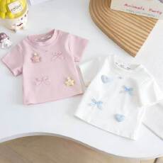 甜美风女童短袖T恤2026夏装蝴蝶结爱心装饰圆领柔软舒适透气上衣