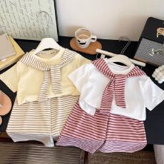 批发韩版<b class='q'>女</b>童多巴胺<b class='q'>套装</b>夏季新款<b class='q'>宝宝</b>条纹披肩短袖阔腿裤<b class='q'>两件</b>套<b class='q'>套装</b>潮