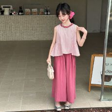 批发<b class='q'>女</b><b class='q'>童</b>条纹套装夏季2026新款中大童无袖花边领上衣休闲阔腿裤两件套