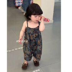 批发<b class='q'>女</b>童森系<b class='q'>碎花</b><b class='q'>背带</b>裤薄宝宝洋气时髦宽松<b class='q'>连体裤</b>子