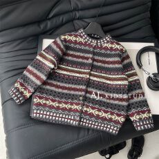 批发2026新款费尔岛秋季女童复古中大童男童提花洋气百搭保暖毛衣开衫