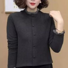 批发2025新款秋冬时尚半高领长袖<b class='q'>打底衫</b>纽扣设计荷叶领遮肚妈妈装上衣