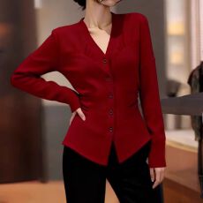 批发时髦大码褶皱收腰修身显瘦V领T恤<b class='q'>女装</b>高级感红色<b class='q'>开衫</b>长袖百搭上衣