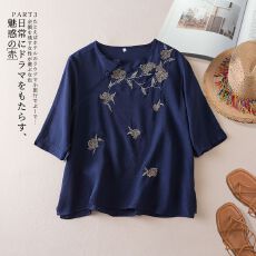 批发2026夏新款文艺风复古刺绣时尚<b class='q'>衬衣</b><b class='q'>T</b><b class='q'>恤</b>女民族风宽松显瘦百搭上衣