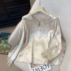 批发新中式国风提花高级感气质上衣2026新款秋洋气百搭减龄长袖<b class='q'>打底衫</b>