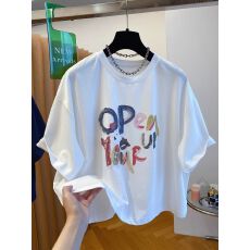 批发韩版白色字母<b class='q'>印花</b>短款<b class='q'>T</b><b class='q'>恤</b>女短袖夏季2026新款韩系宽松上衣大码