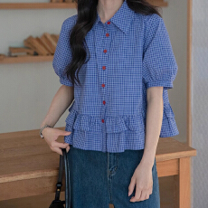 批发2026新款韩系穿搭蓝色格子短袖<b class='q'>衬衫女</b>夏季高级感法式荷叶边短上衣