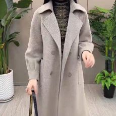 批发<b class='q'>新款</b>羊毛呢双面呢羊毛大衣女士高档双排扣长款秋冬季赫本风外套