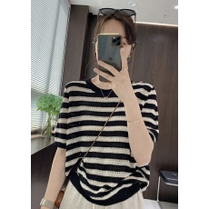 批发大码新款圆领镂空针织衫气质百搭遮肉显瘦短袖上衣