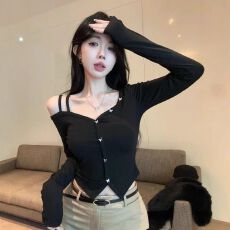 260克随心裁设计感辣妹V领长袖t恤女早秋露肩修身正肩打底衫上衣