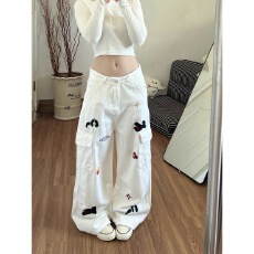 批发卡通小狗刺绣<b class='q'>白</b>色工装牛仔裤<b class='q'>裤子</b>女款2026春季新款宽松阔腿拖地裤