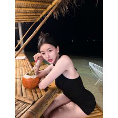 批发攻心曲线 黑色<b class='q'>蕾丝</b>露肩<b class='q'>连衣裙</b>女夏季纯欲显瘦包臀裙