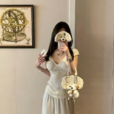 波浪边V领小性感T恤女2026春夏新款辣妹纯欲蕾丝花边拼接显瘦上衣