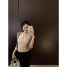 批发纯欲风蕾丝刺绣<b class='q'>吊带</b>背心女早秋修身内搭辣妹小众显瘦短款打底上衣