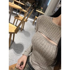 批发8*4抓毛210克 镂空小心机穿搭毛衣内搭独特别致上衣秋
