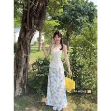 批发半身裙+挂脖背心两件套<b class='q'>蕾丝</b>拼接性感美背女夏季修身辣妹白色上衣