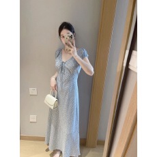 批发法式连衣裙女夏季新款高级感超好看桔梗风碎花仙女<b class='q'>长</b><b class='q'>裙子</b>收腰显瘦