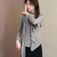 批发不规则V领飘带荷叶边长袖T恤<b class='q'>春</b>夏设计感时髦内搭上衣女