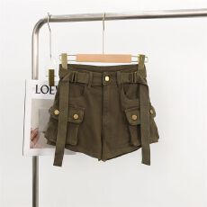 批发大口袋设计军绿色工装<b class='q'>裤</b>宽松显瘦牛仔短<b class='q'>裤</b>女百搭显高腰带设计款
